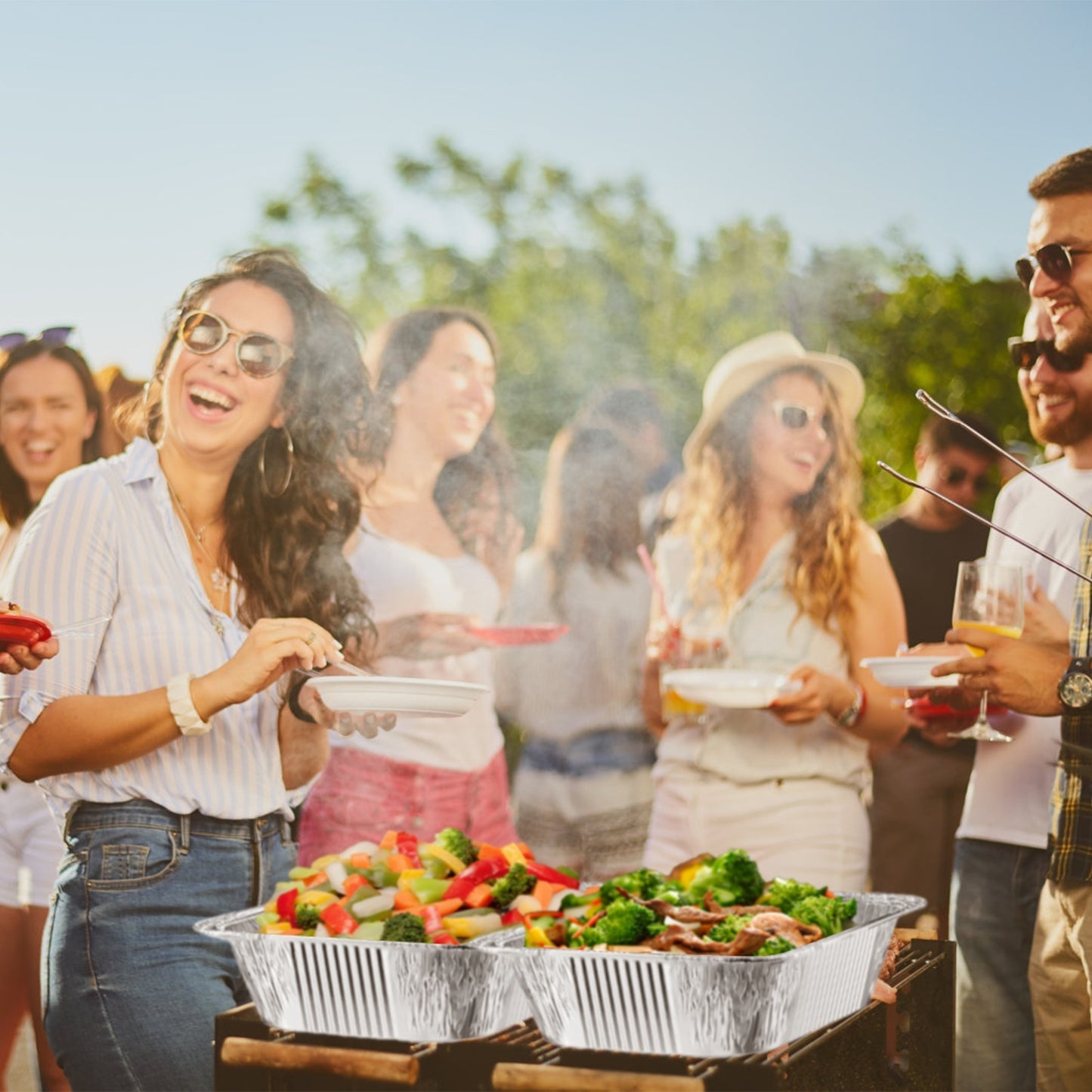 US Local 36Pcs Disposable Chafing Dish Buffet Set Food Warmers For Party Buffet Server Catering Supplies With Covers Utensils Half Size Food Pans For Parties Events BBQ Catering