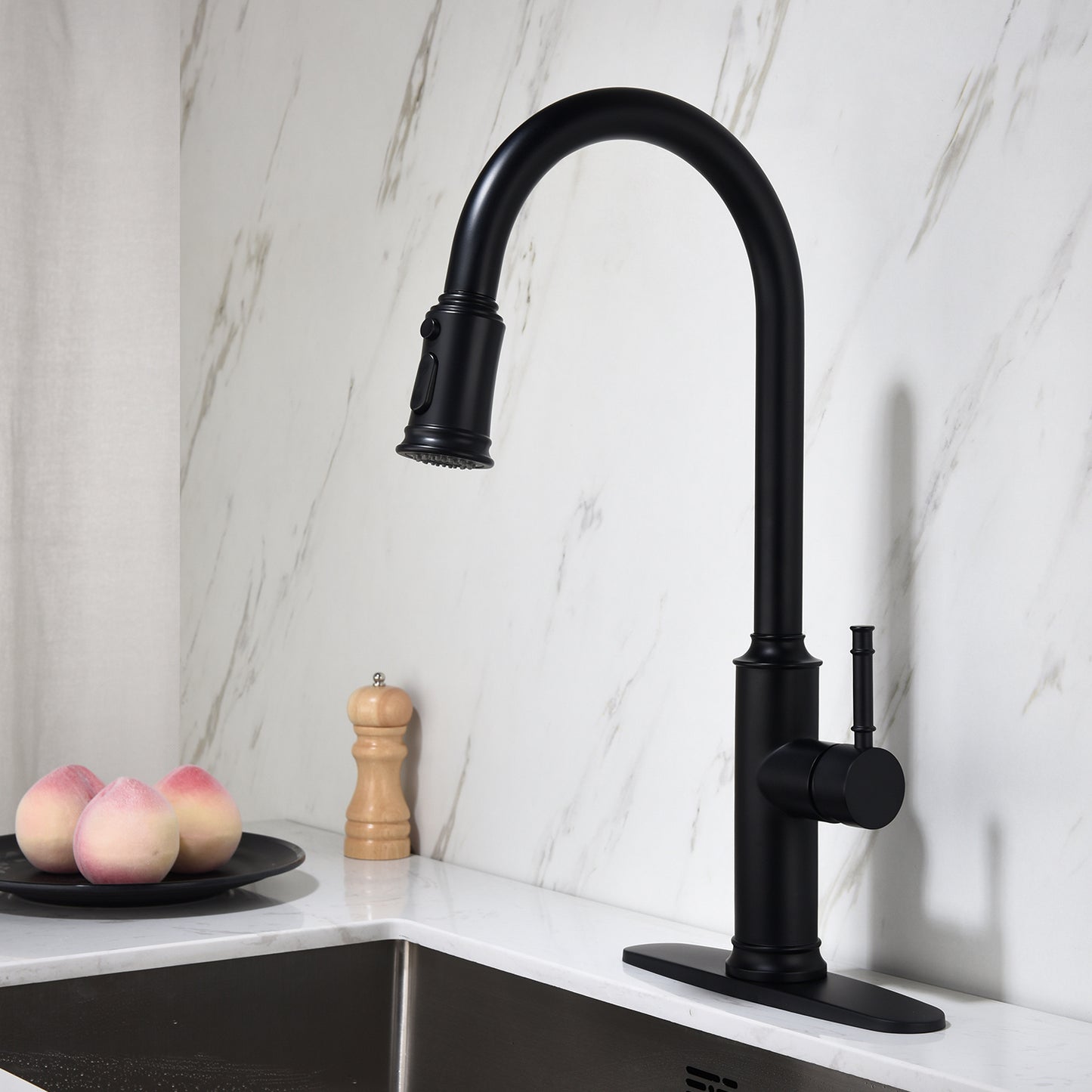 US Local Pull-out Sprinkler Kitchen Faucet