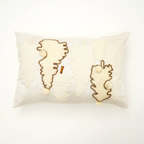 US Local Polyester Pillow With Embroidery Work