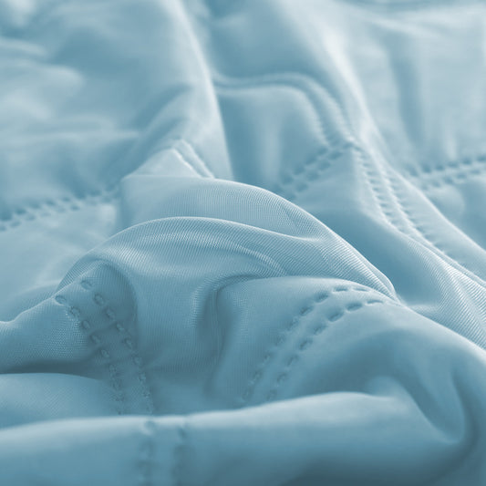 US Local 1pc Innovative Soundwave Design Ultra Soft Thin Quilt, Cozy & Breathable All-Season Reversible Comforter For Hot Sleepers, Ideal Lightweight Bedding For Bed, Sofa, Office, Travel & Camping, Machine Wa