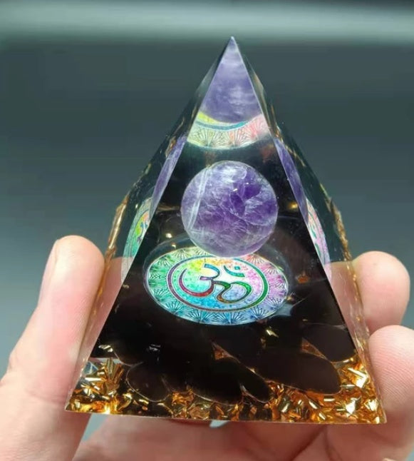 USA Local Pyramid Decoration Natural Crystal Gravel Energy Tower