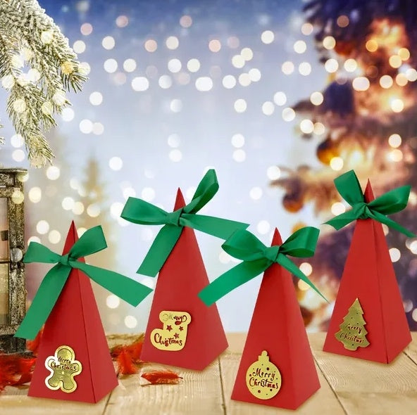 US Local 20PCS Christmas Candy Boxes 4 Styles Christmas Treat Gift Boxes Cute DIY Paper Box With Ribbon Triangle Sweet Boxes For Birthday Christmas Party Supplies