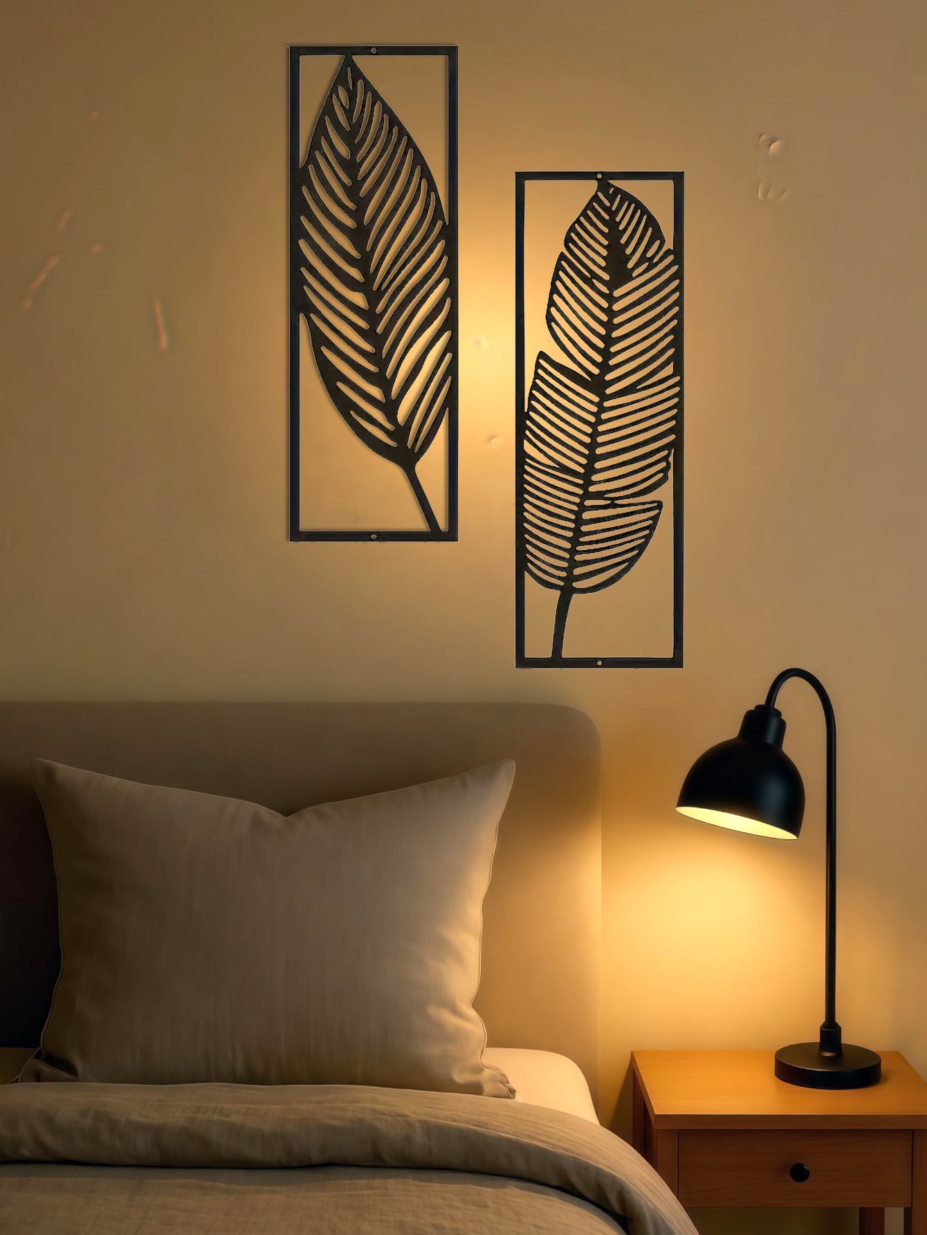 US Local 2-Pack Handmade Iron Leaf Wall Art - Rustic Nature-Inspired Home Decor