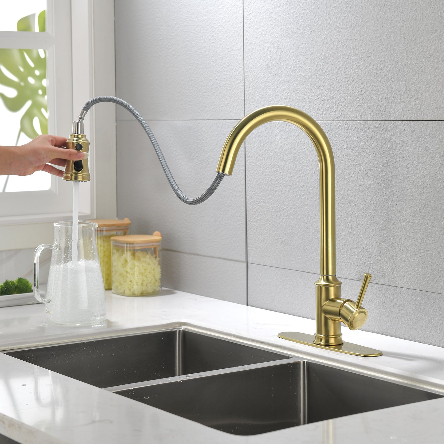 US Local Single Handle High Pull Out Kitchen Faucet, Single-stage Stainless Steel Kitchen Sink Faucet, With Pull Down Spray