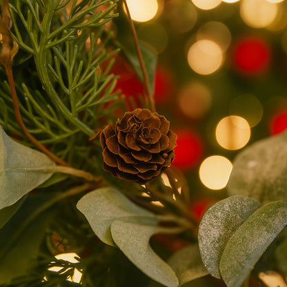 US Local Christmas Cedar Wreath Full Luxe Greenery Holiday Door Festive Pinecone & Berry Accent FBA Shipment