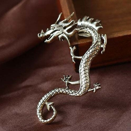Women's European And American Retro Punk Wind Dragon Ear Clip
