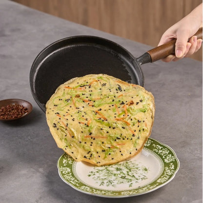 US Local WANGYUANJI Cast Iron Pizza Pan 7.9, Uncoated Pancake Skillet For Indoor And Outdoor, Non-Stick Skillet With Wooden Handle, Handmade Pancakes, Pizza, Fried Steak