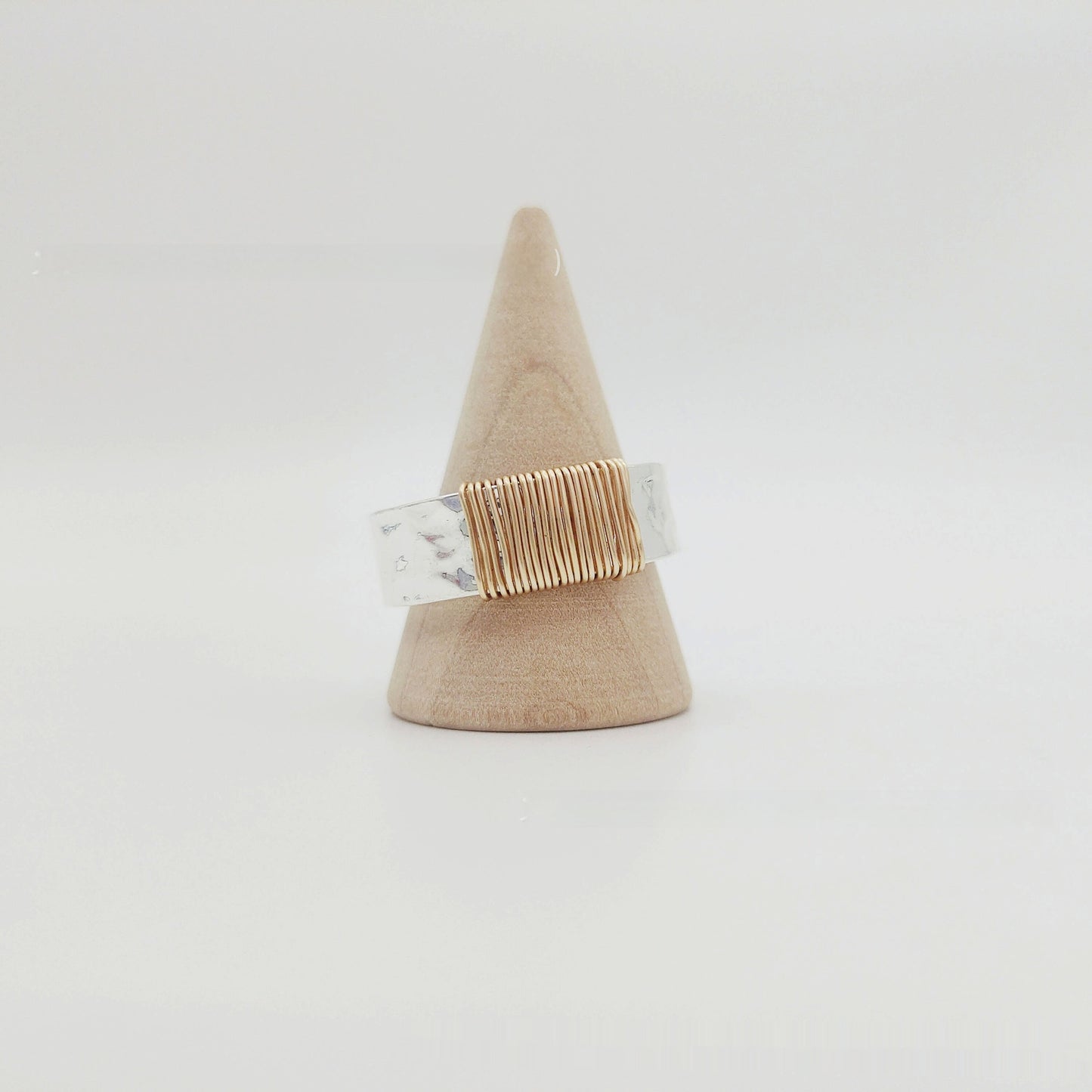 High-grade Vintage Ring Irregular Coil Simple Bracelet Wide Face Ring