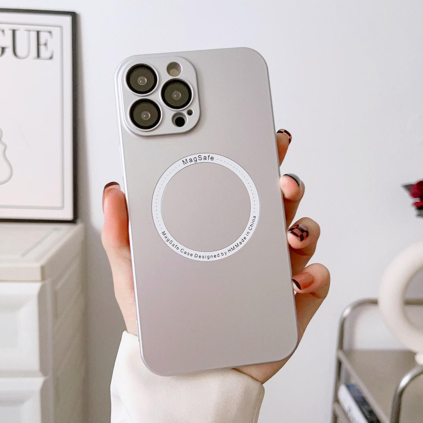 Magnetic Matte Phone Case Ultra-thin Hard Shell