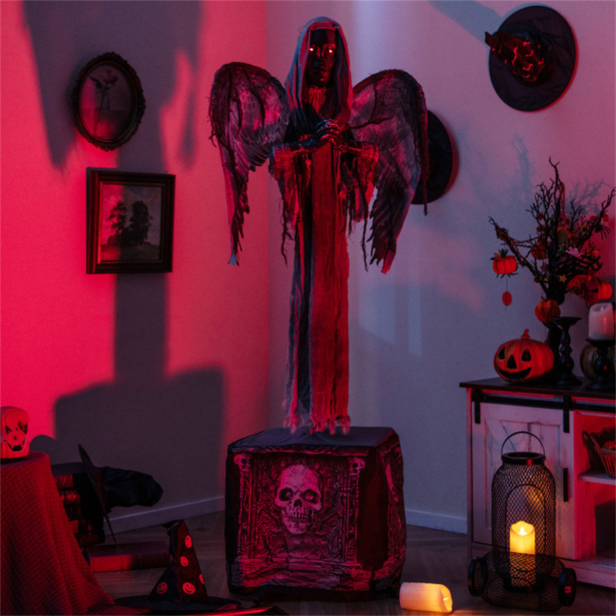 US Local 5.5-foot Halloween decorations with wing flutter
