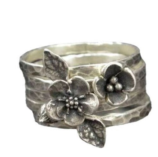 Female Carved Honeycomb Bee Flower Flower Ring
