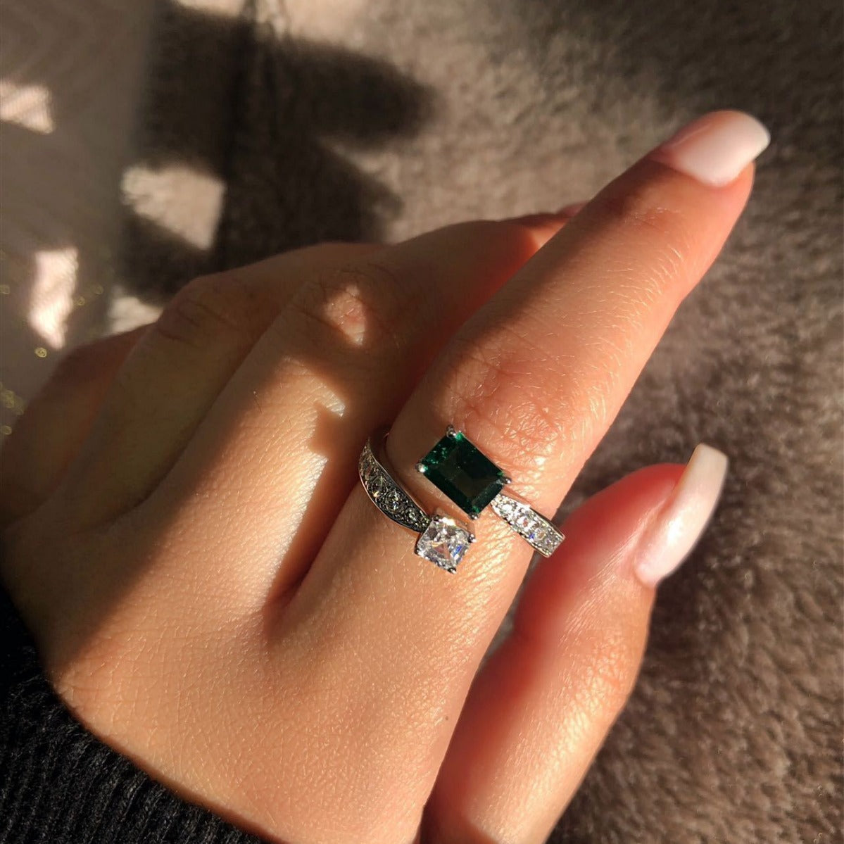 Korean-style Diamond Jewelry Ring Exquisite