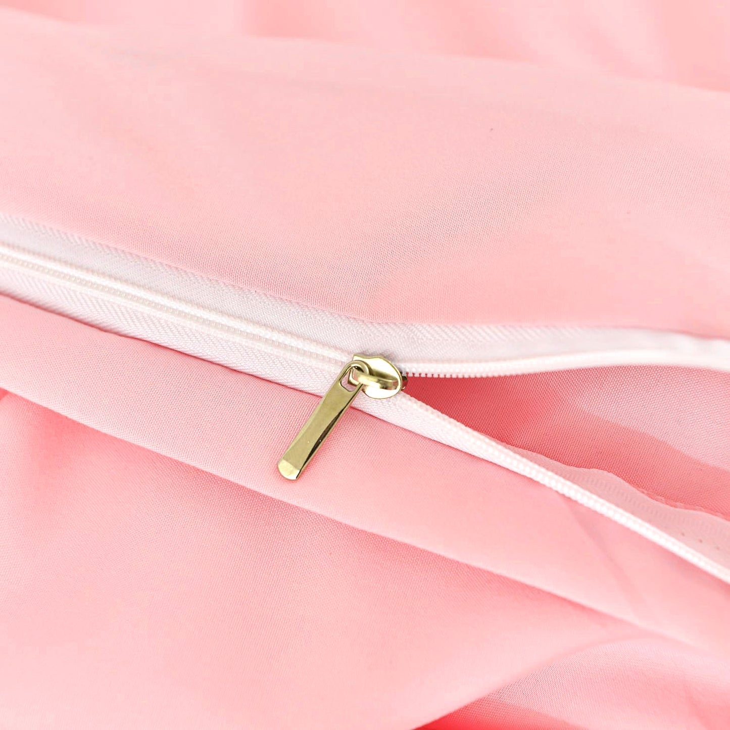 US Local Three-piece Bedding Set With Solid Color Quilt Cover And Pillowcase, Three-piece Bedding Set - Super Soft Microfiber Hotel Series - Brushed Super Soft And Machine Washable, Cute Pink Three-piece Set W