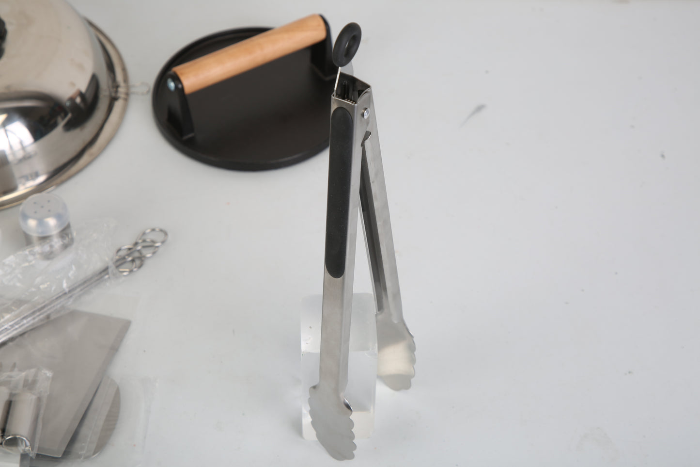 31Pcs Griddle Accessories Kit Flat Top Grill Accessories For Camp Chef With Spatulas Griddle Press Basting Cover Spice Shakers Vegetable Forks Steel Sticks Egg Rings Storage Bag