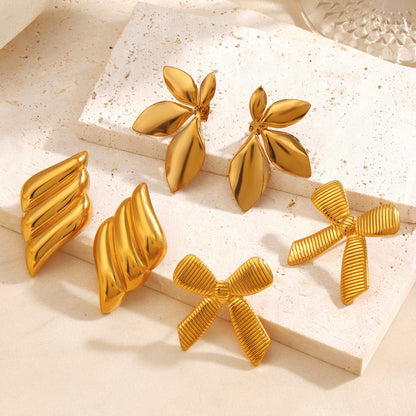 Geometric Round Personalized Hip Hop Fan-shaped Wings Real Gold Plated Earrings