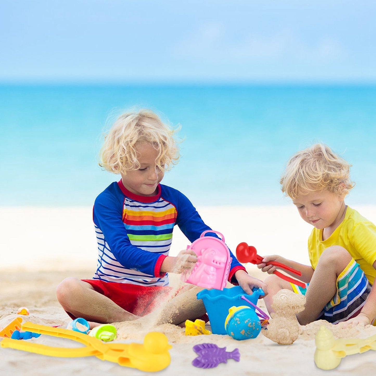 US Local Set Of 15Pcs Winter Snowball Tool Kit Kids Snow Molds Outdoor Snow Beach Toys For Kids Toddlers Adults Snowman Snowflake Duck Dinosaur