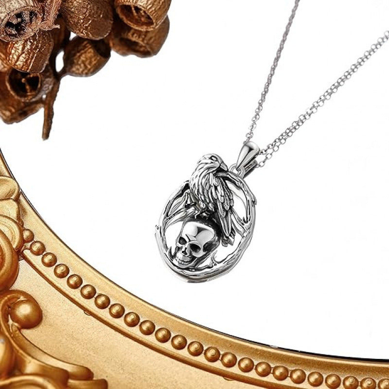 Creative Retro Halloween Skull Pendant Necklace