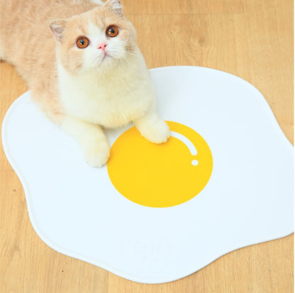 Pet poached egg placemat