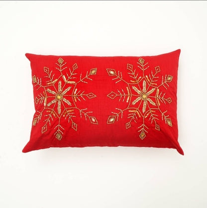 US Local Soft And Fashionable Polyester Wooden Pillow With Bead Decoration