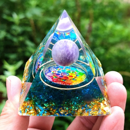USA Local Pyramid Decoration Natural Crystal Gravel Energy Tower