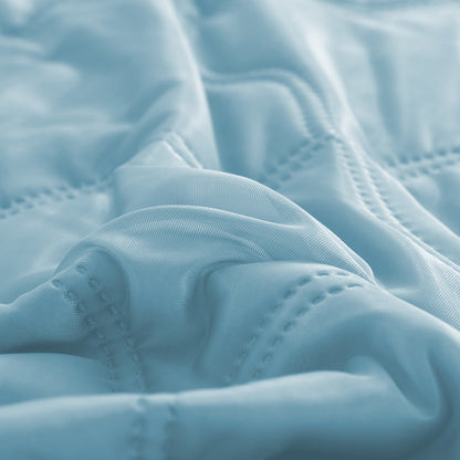 US Local 1pc Innovative Soundwave Design Ultra Soft Thin Quilt, Cozy & Breathable All-Season Reversible Comforter For Hot Sleepers, Ideal Lightweight Bedding For Bed, Sofa, Office, Travel & Camping, Machine Wa