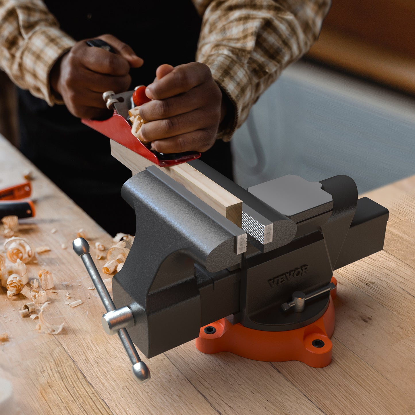 US Local VEVOR 6inch Bench Vise W Anvil Swivel Locking Base Heavy Duty Ductile Iron