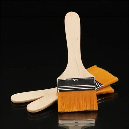 US Local No. 7 Large Oil Brushes Come In A Pack Of Two. They Have The Corresponding Functional Properties To Meet The Specific Needs Of Use Such As Cleaning And Application.