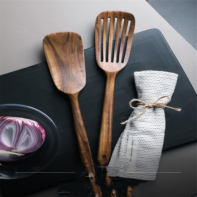 Household non-stick cooking spatula