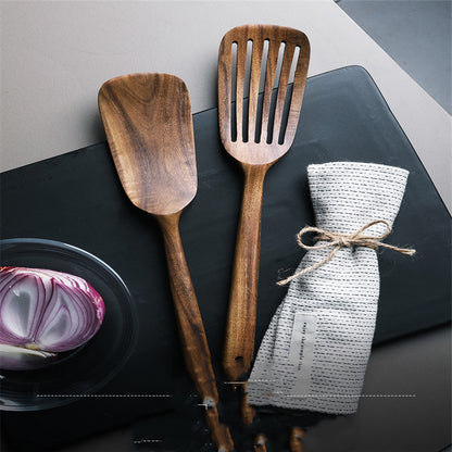 Household non-stick cooking spatula