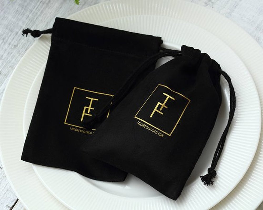 USA Local Flannel Jewelry Packaging Drawstring Drawstring Pocket Mobile Power Earphone Storage Bag