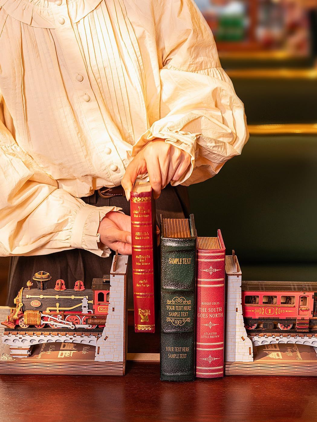 US Local ROBOTIME Book Nook Book Ends Kits Century Train DIY Booknook 3D Wooden Puzzle Model Kit Bookend Bookshelf Decoration Gifts For Adults Kids Teens