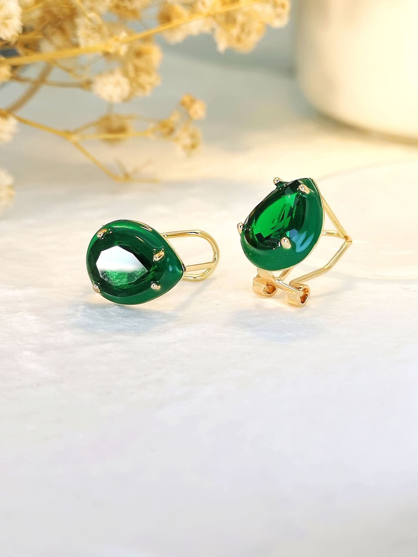 Drop-shaped Inlaid Zircon Women's High-grade Ear Clip