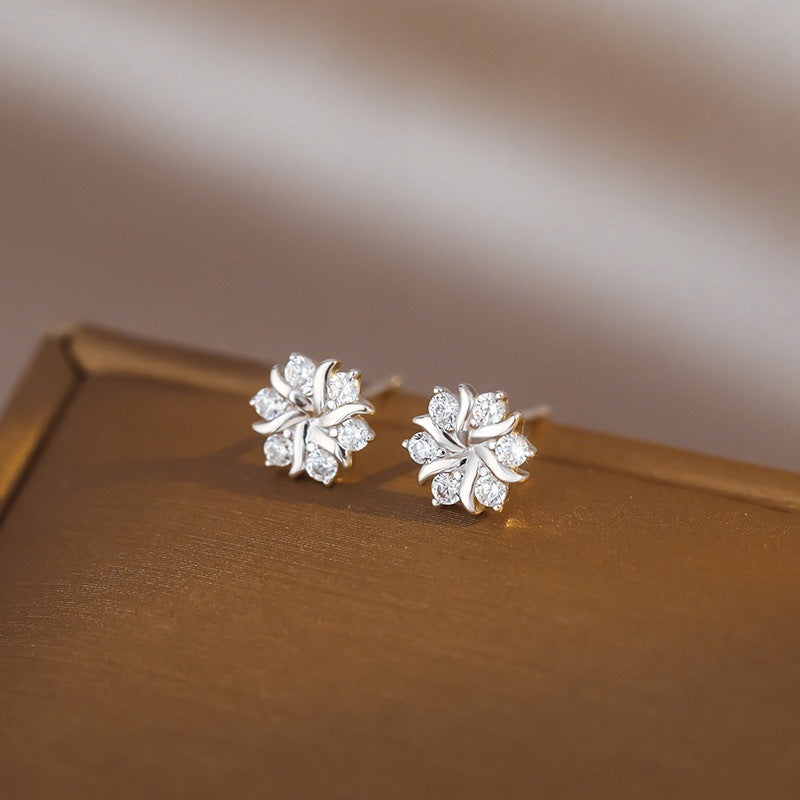 Snowflake Ear Stud Ear-caring Earrings Female Compact Temperamental High Sense