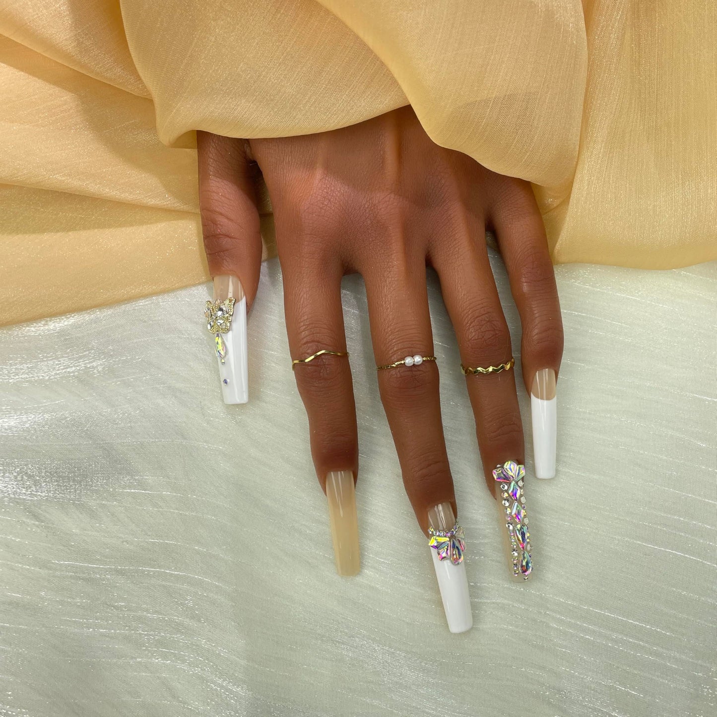 US Local GGDDSHA Nails Press On Nails Medium Fake Nails FalseNails With 3D Flower Designs Nail Press Ons French TipHandmade Acrylic Artificial Nails Summer Natural Stick OnNails For WomenOpal Whisper