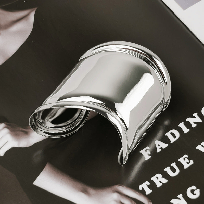 Male And Female Personality Geometric Metal Glossy Surface Jewelry