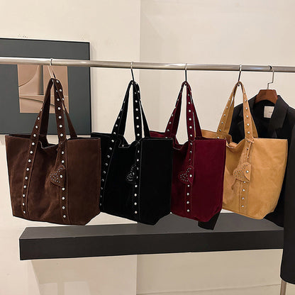 Special-interest Design Rivet Hand-carrying Tote Bag Fashion Commuter Shoulder Underarm Bag