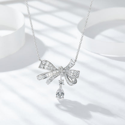 US Local Butterfly - A Fashionable And Luxurious Diamond Jewelry Pendant Set With Moissanite S925 Sterling Silver And Platinum Plating