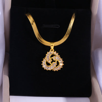 Snake Bones Chain Ginkgo Leaf Pendant Temperament Entry Lux Necklace