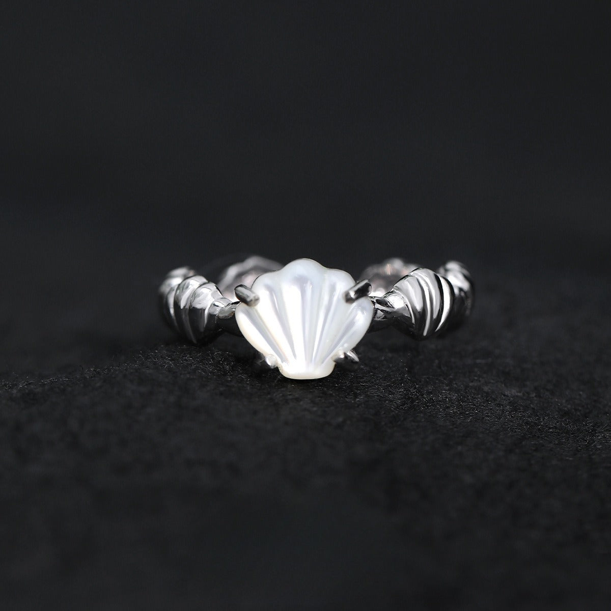 Shell White Shell Tiger Eye Cold Style Personality High Sense Ring