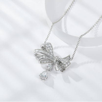 US Local Butterfly - A Fashionable And Luxurious Diamond Jewelry Pendant Set With Moissanite S925 Sterling Silver And Platinum Plating