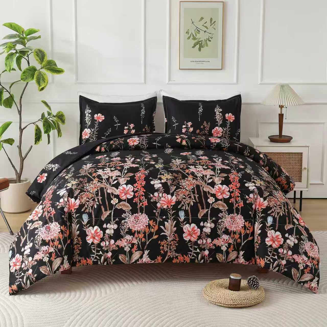 US Local HeiSeFanHua Comforter