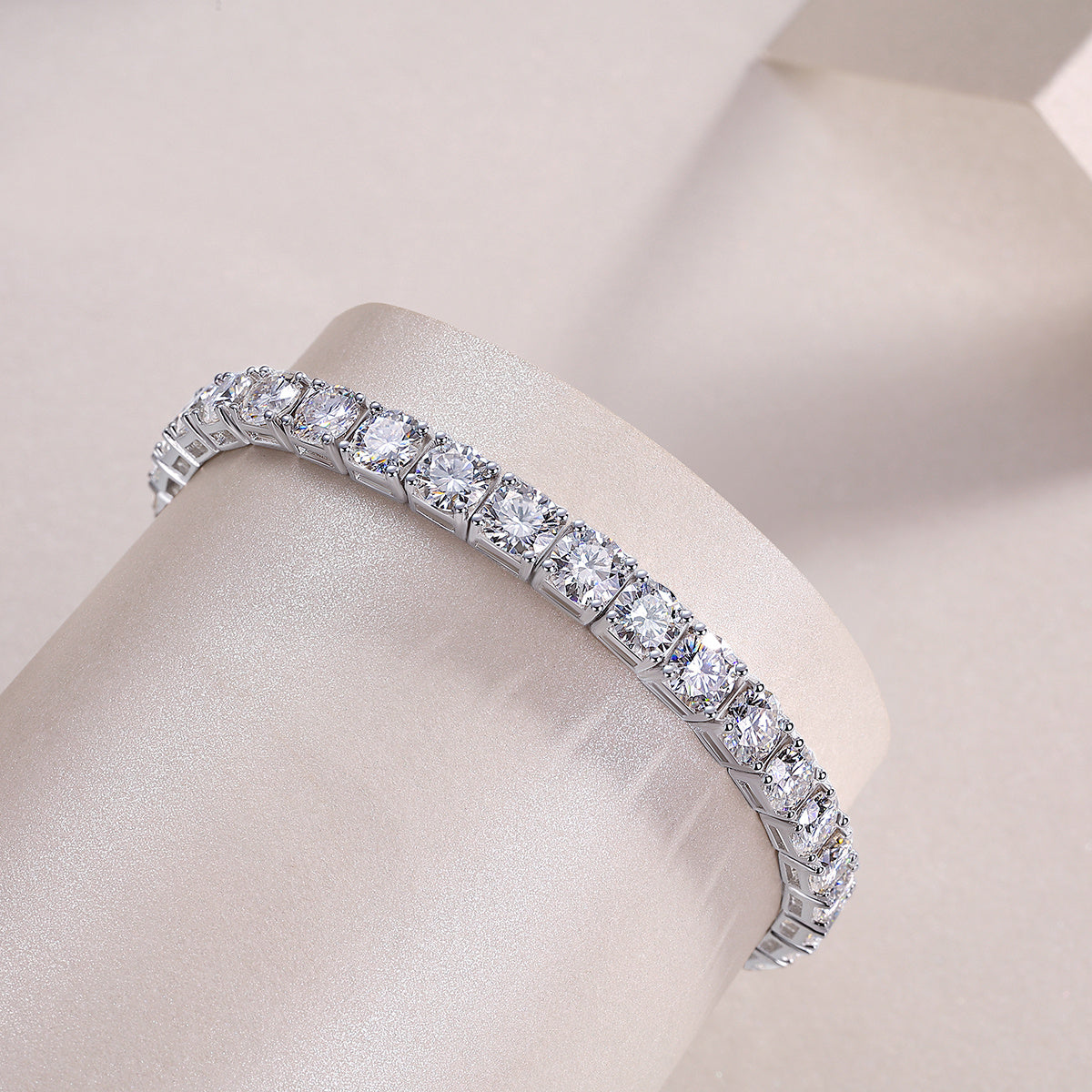 Gravitation Luxury Fashion Mossan Diamond S925 Silver Bracelet