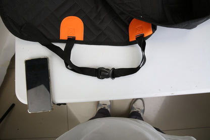 US Local 1Pc Dog Car Seat Cover For Back Seat Waterproof Oxford Cloth Seat Cover Hammock Non-Slip Scratchproof Back Seat Extender With Side Flap Mesh Window Storage Bag For Car SUV Truck