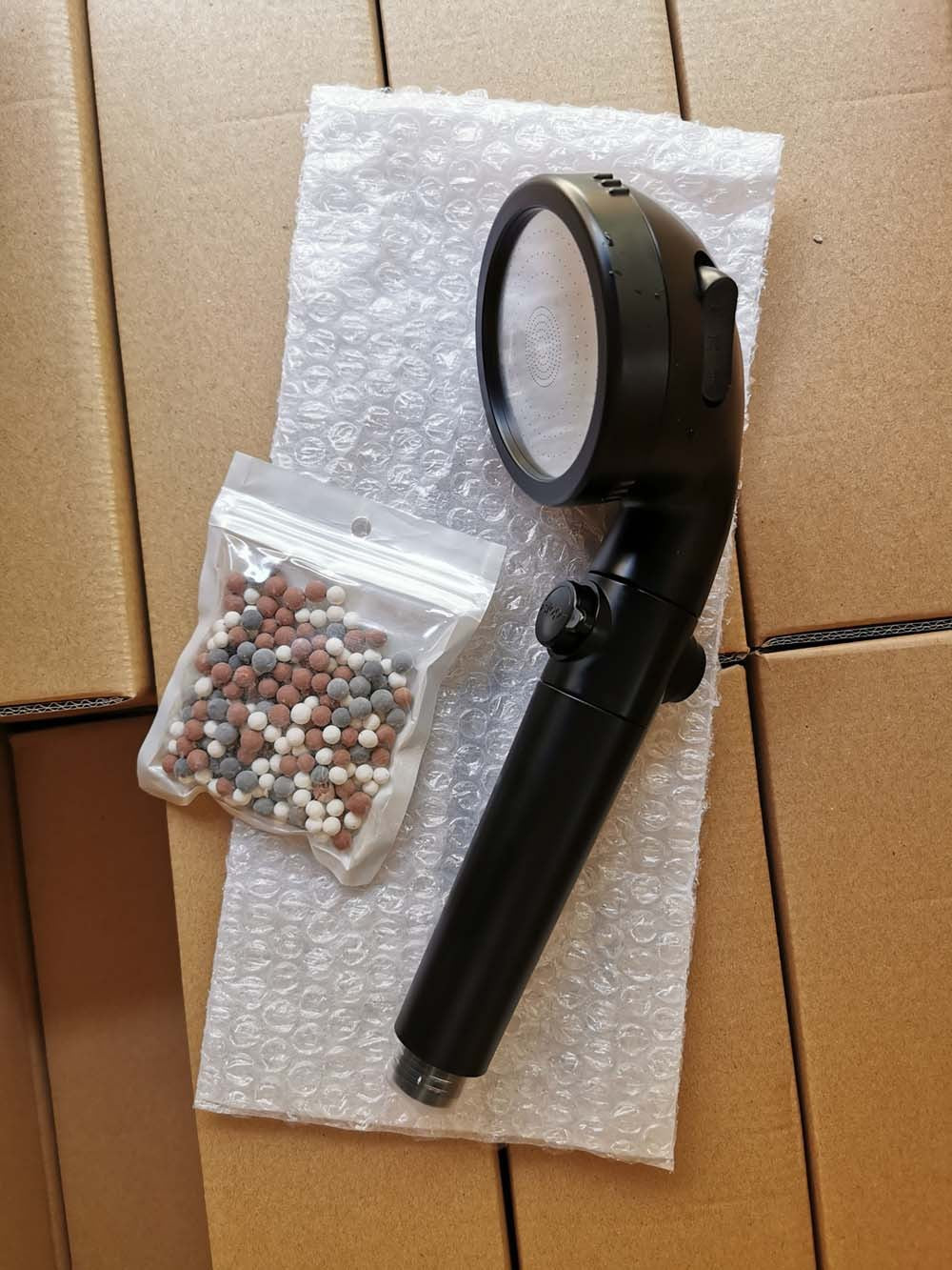 USA Local Household Negative Ion Pressurized Shower Head