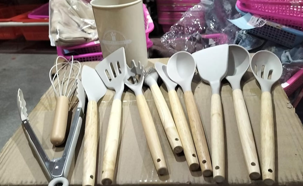 Silicone kitchenware set